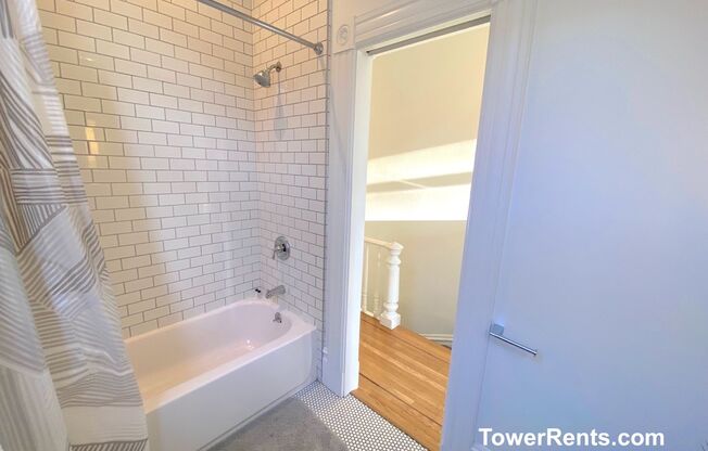 208-210 Fair Oaks St