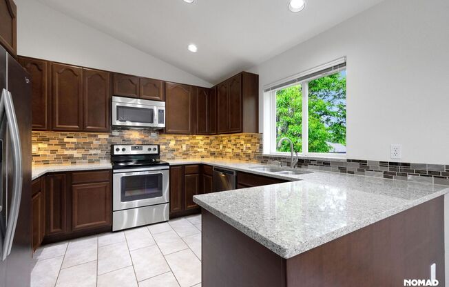4BR  House in Longmont