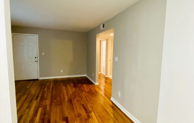 1 bed, 1 bath, 675 sqft, $1,425, Unit B10