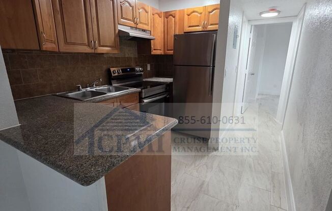 2 beds, 2 baths, 875 sqft, $1,995, Unit 552