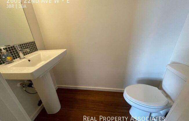 2605 22 AVE W