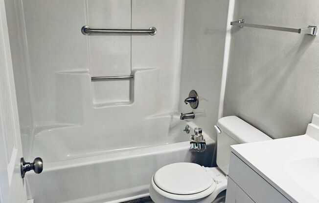 1 bed, 1 bath, 576 sqft, $750, Unit 3631-A