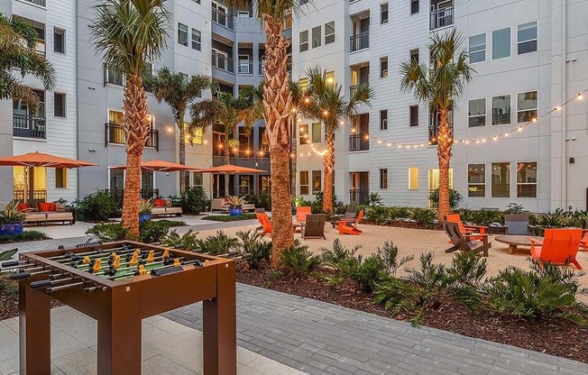 Garden Courtyard at Aurora Luxury Apartments in Downtown Tampa, FL