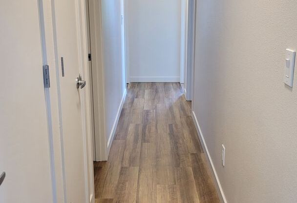 3 beds, 2 baths, 1,044 sqft, $1,995, Unit 224