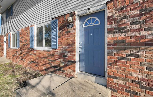 1598-1660 E 25th Ave