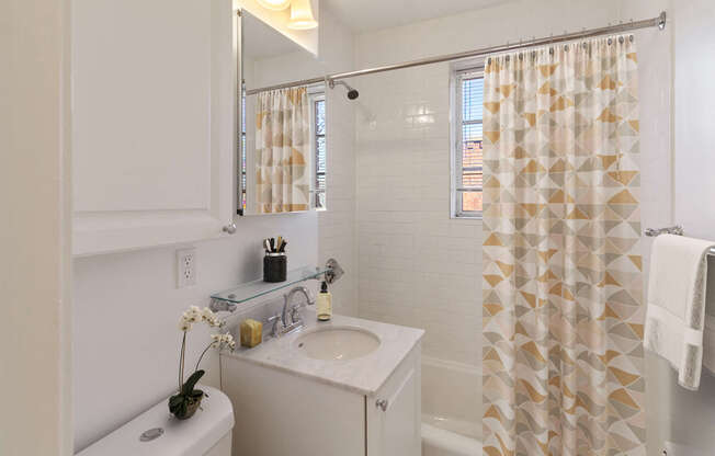 1 bed, 1 bath, 601 sqft, $3,135