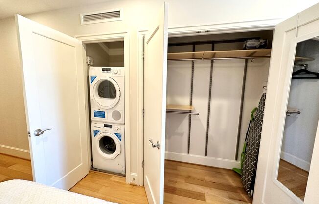 1 bed, 1 bath, $2,700, Unit 818