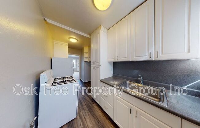 2642 64 AVE