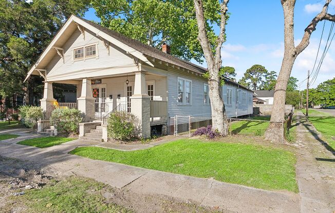 1203 - 1205 Numa St