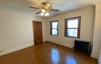 Studio, 1 bath, 320 sqft, $1,385, Unit 273-1012