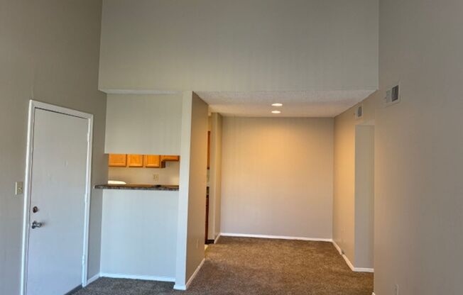 2 beds, 2 baths, 1,000 sqft, $1,250, Unit 5502