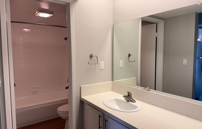1 bed, 1 bath, 715 sqft, $2,465, Unit A021