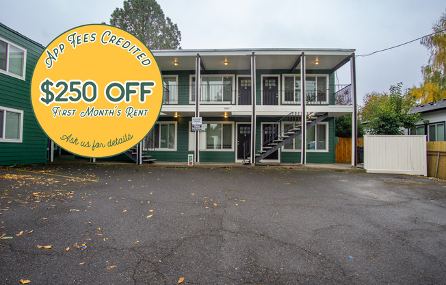Summer Special! Top Floor Flat Near Reed College & Woodstock with PARKING!