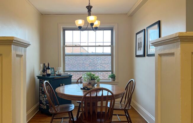 2 beds, 1 bath, 925 sqft, $1,450, Unit Apt. 4B