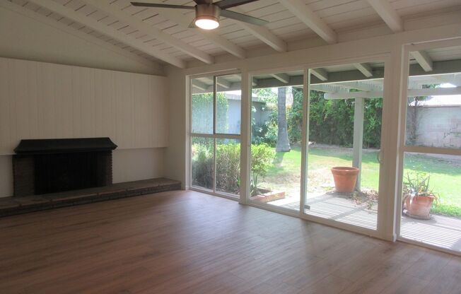 Book your appointment today for this cozy 3 BR, 1.75 BA +2 Car Garage-Winnetka Home