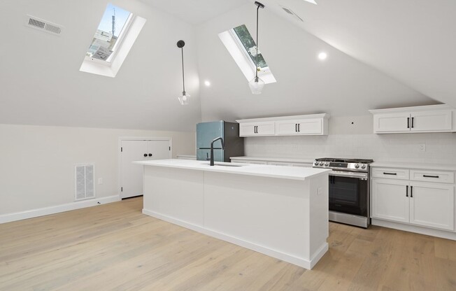 59 NOTTINGHILL RD
