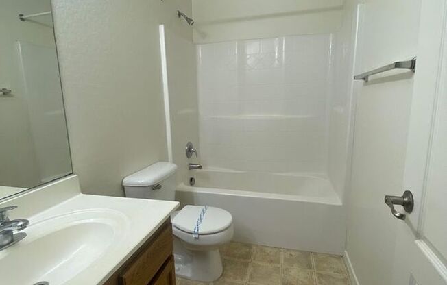4850 N 113 DR
