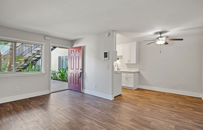 1 bed, 1 bath, 574 sqft, $2,100, Unit 13
