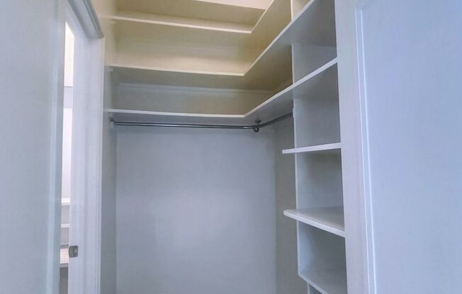 Studio, 1 bath, 280 sqft, $1,350, Unit 104