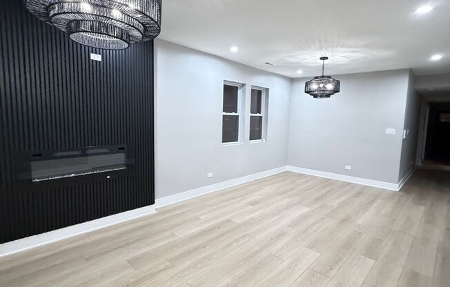 6350 S. St. Lawrence Ave. Chicago, IL 60637