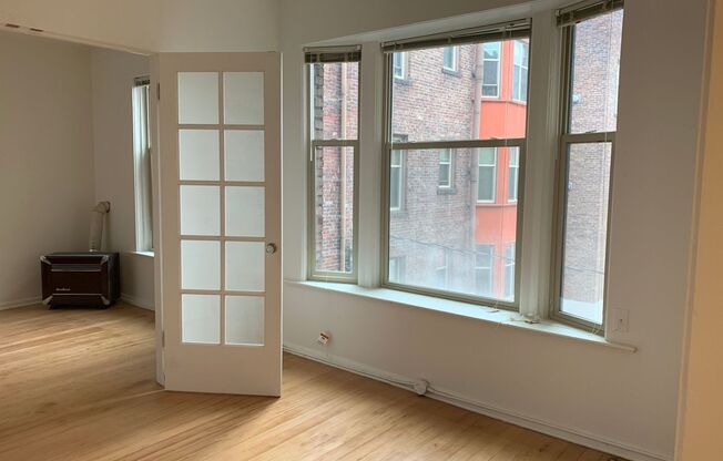 1 bed, 1 bath, 530 sqft, $1,650, Unit 311