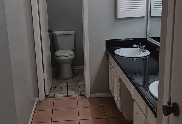 2Bed 1.5 Bath 1505 sqft