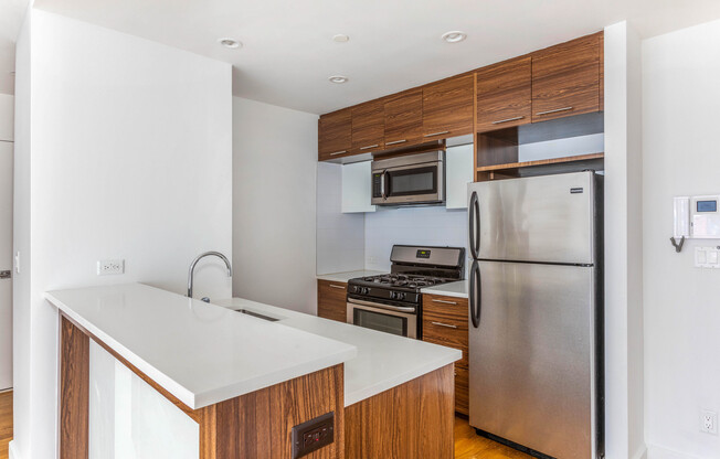 2 beds, 2 baths, $6,000, Unit 6K
