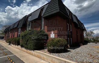 1005 Robertson Street