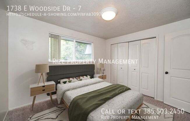 1738 E WOODSIDE DR