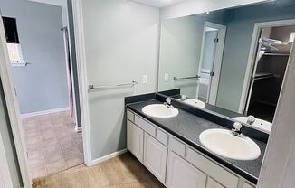 2405 Annie Cir