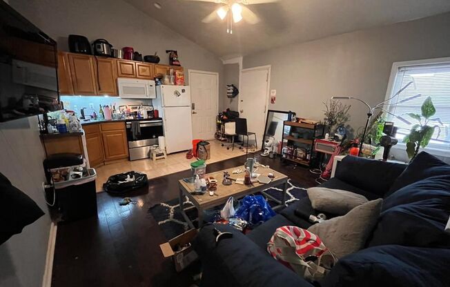 Welcome to 1507 W Girard Ave, located in the vibrant city of Philadelphia