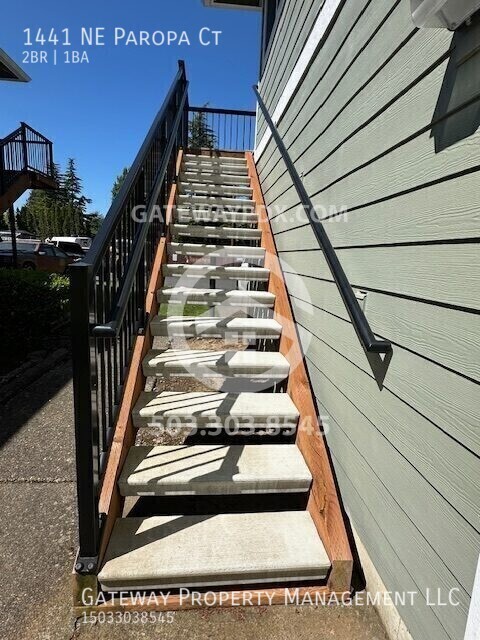1441 NE PAROPA CT