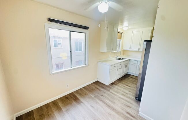 1 bed, 1 bath, 550 sqft, $1,595, Unit 04