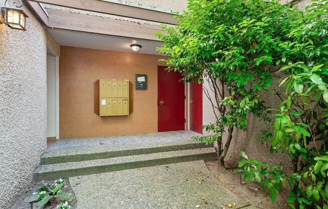 GRBR Greenbrier Apartments
