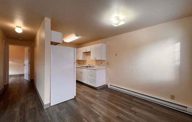 2 beds, 1 bath, $1,495, Unit 518298 - 3204 NE Stapleton Rd #J