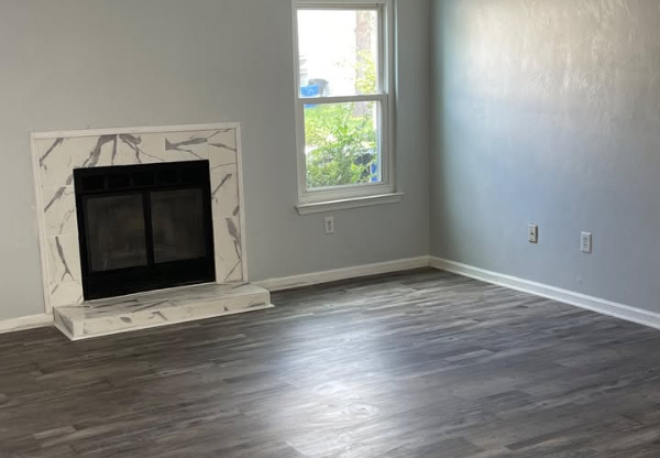 1375 LONGLAC