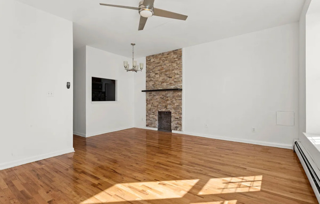 259 W 113 ST