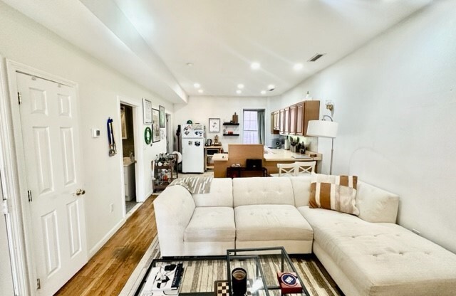 111 SALEM ST