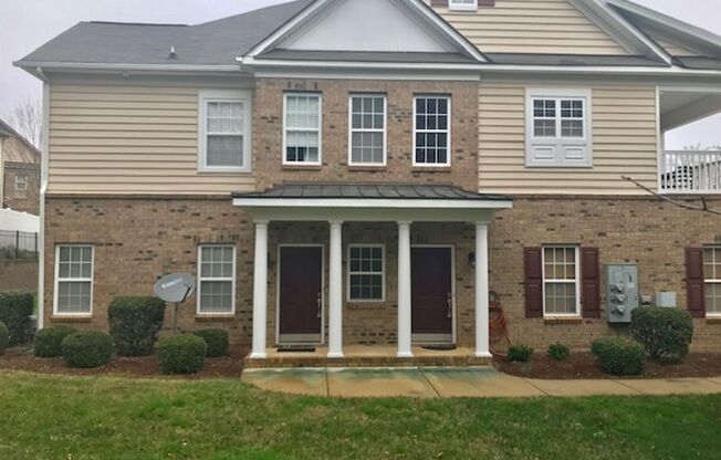 This stunning 3 Bedroom 2.5 Bath duplex style townhouse is located in the beautiful Riviera Community in Ballantyne!