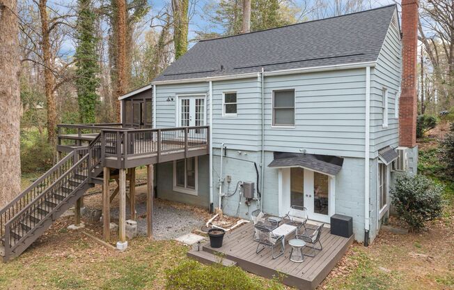 Charming 1 Bed, 1 Bath Duplex with Office/Flex Space near Five Points, Downtown Raleigh