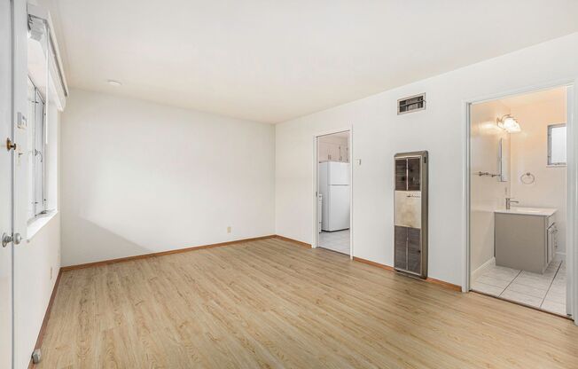 2145 Santa Clara Ave #H - Studio | 1 Bath