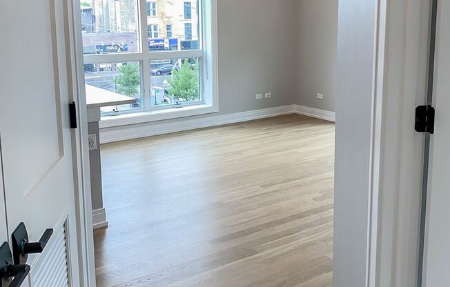 1 bed, 1 bath, 492 sqft, $2,795, Unit 1050-303