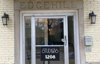 Studio, 1 bath, 405 sqft, $1,000, Unit Unit 4