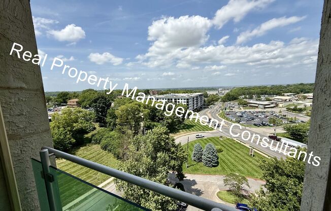 2 Bed 2 Bath Condo in Vista Condominiums