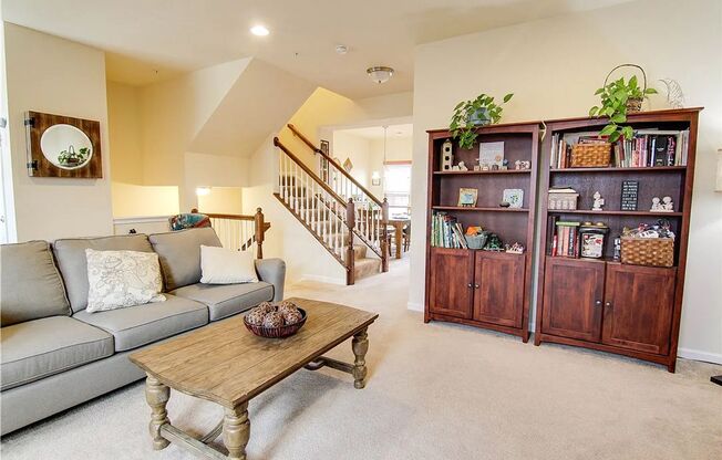 Beautiful 3-Bedroom, 2.5-Bath Townhome in Wexford available September 1!