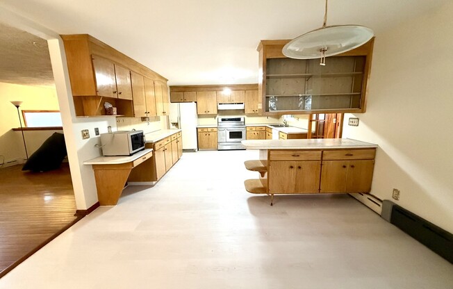 153 HAWTHORNE RD