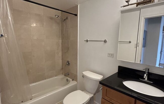 1 bed, 1 bath, 700 sqft, $1,950, Unit 418-0912