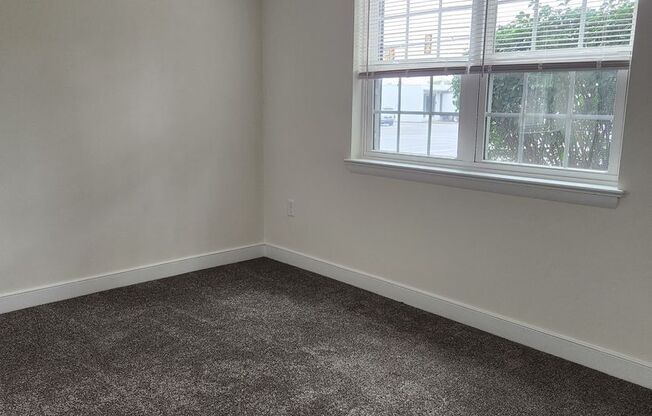 1 bed, 1 bath, 682 sqft, $1,280, Unit GL27004