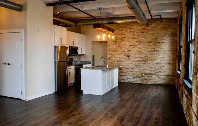 Finishing House