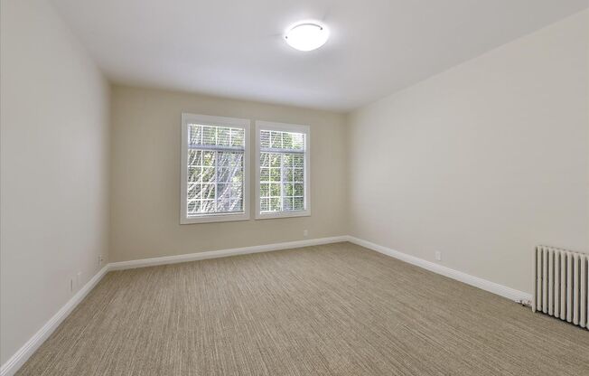 Newly Renovated Studio Apartment with Private Deck in Heart of Lower Pac Heights